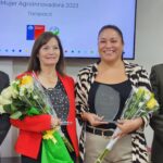FOTO 4 Ingrid Poblete y Pamela Chandía fueron reconocidas con el Premio Mujer Agro Innovadora 2023