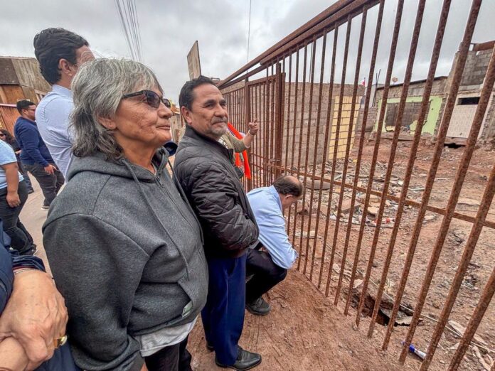 Ministro de Vivienda anuncia cronograma para abordar socavones en Alto Hospicio