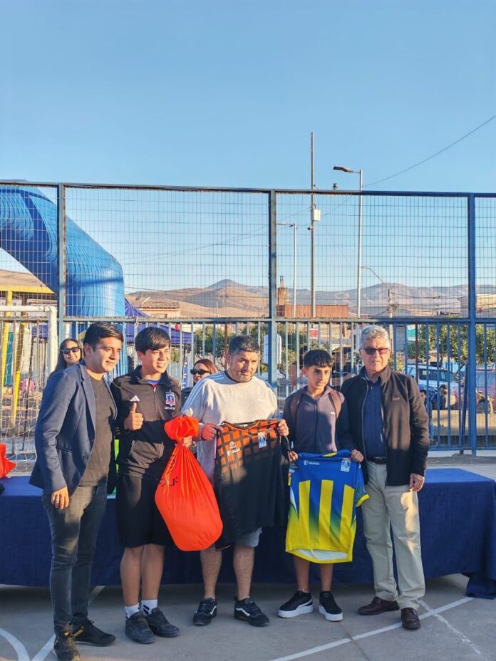 Campeonato de baby fútbol reúne a familias y equipos del sector Santa Rosa de Alto Hospicio