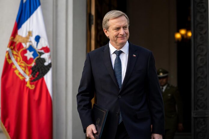 Aprobación del Presidente José Antonio Kast sube al 31% según encuesta Criteria