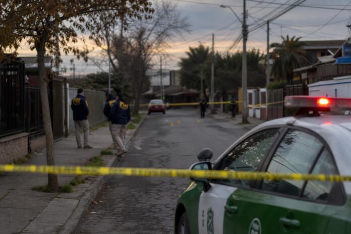 Hombre de 59 años muere tras ser baleado en Maipú