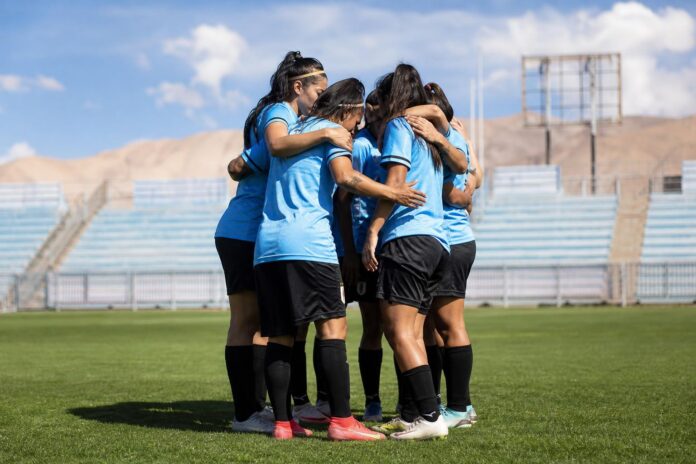 Deportes Iquique femenino enfrentará a Colo-Colo en los playoffs por el título