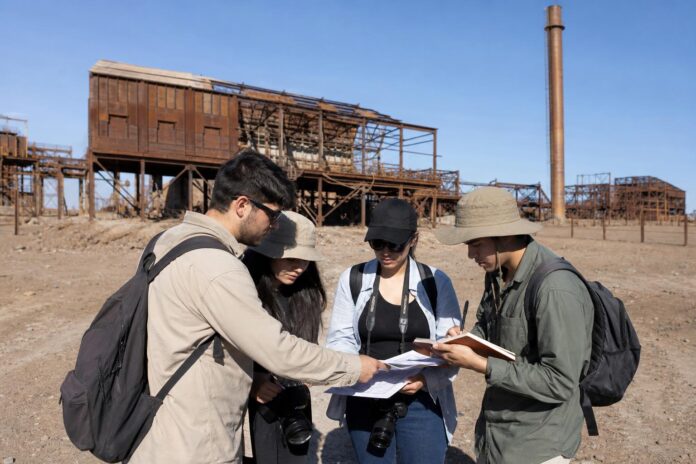 Diez jóvenes profesionales participan en programa de voluntariado patrimonial en Humberstone y Santa Laura