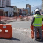 Cierran tránsito en cruce de Grumete Bolados con Aníbal Pinto por reposición de pavimento