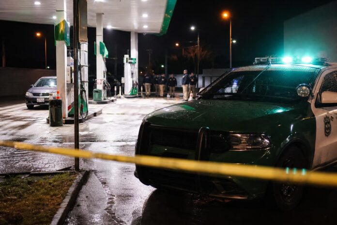 Muere hombre baleado que llegó en taxi a una estación de servicio en Renca
