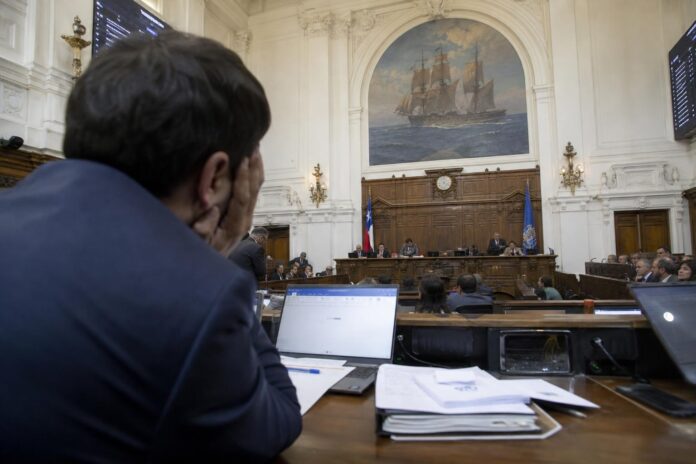 RN respalda a García Ruminot tras rechazo de proyecto de expulsiones administrativas