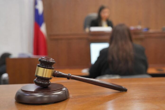Senado aprueba en general proyecto que permite juzgar a imputados en ausencia