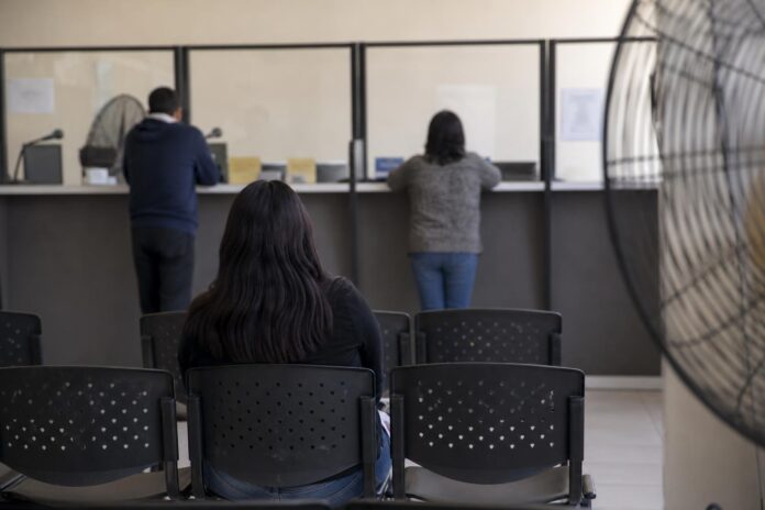 Falla eléctrica suspende atención de licencias de conducir en Iquique