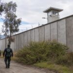 Reo muere tras caer desde un muro de ocho metros durante escape de cárcel de Talca