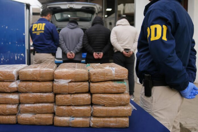 PDI incauta 811 kilos de marihuana ingresados desde Bolivia a la Región Metropolitana