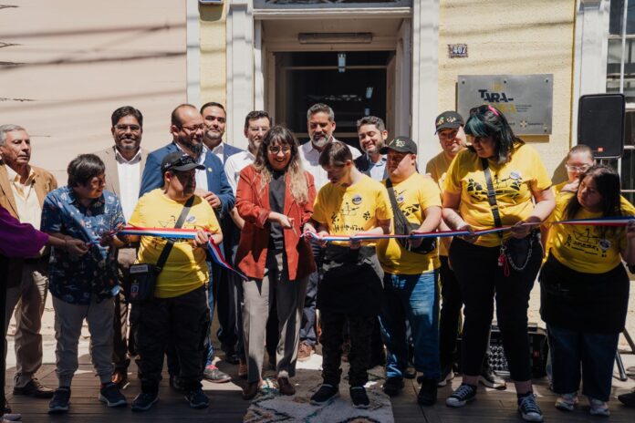Inauguran tienda colaborativa para promover la inclusión laboral de personas con discapacidad intelectual