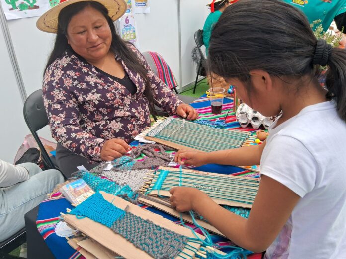 Más de 120 estudiantes participaron en festival regional para revitalizar las lenguas indígenas en Tarapacá