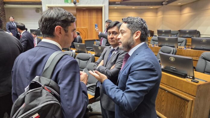 Gobernador Carvajal cuestiona recorte de $250 mil millones para los gobiernos regionales