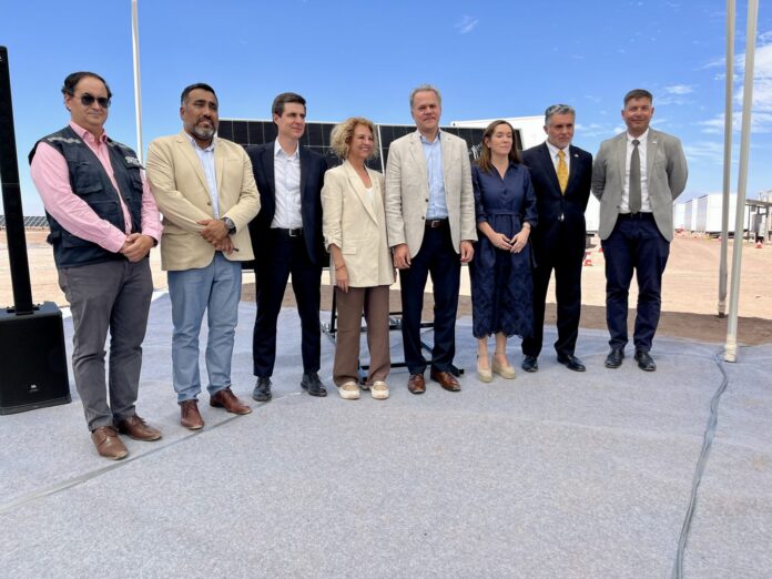 Inauguran en Pozo Almonte planta solar con almacenamiento de energía a gran escala