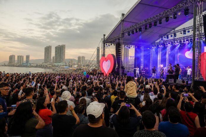 Más de 15 mil personas participaron en la Gira Teletón 2026 en Playa Brava de Iquique