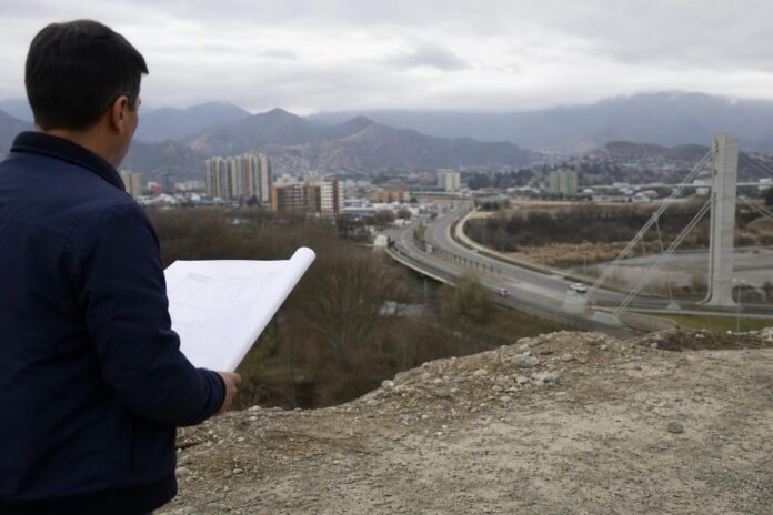 Gobernadores alertan por recorte de $250 mil millones en recursos para inversión regional