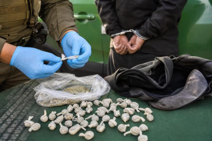 Detienen a conductor con 523 gramos de marihuana en Alto Hospicio