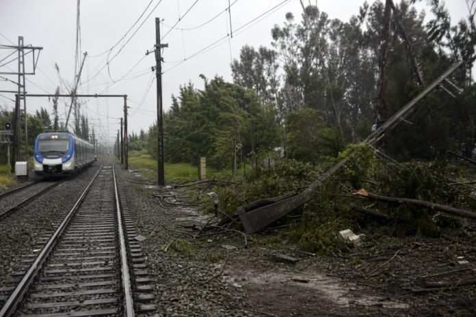 EFE suspende servicios ferroviarios entre Rancagua y San Fernando por daños tras tornado