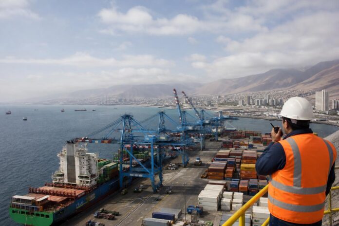 EPI presenta estudio para definir futuras inversiones del sistema portuario de Tarapacá
