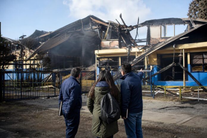 Incendio destruye cerca del 95% del Centro de Educación Integral Paul Harris de Arauco