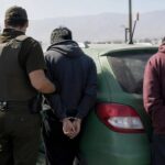 Detienen a dos personas acusadas de robar la batería de un vehículo en Iquique