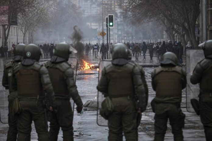 Republicanos piden reforzar la seguridad ante posibles hechos de violencia por conmemoración del 18-O