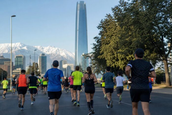 Maratón de Santiago 2027 inicia inscripción con 34 mil cupos disponibles