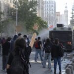 Reportan desórdenes y 12 detenidos durante marcha estudiantil contra recortes en educación