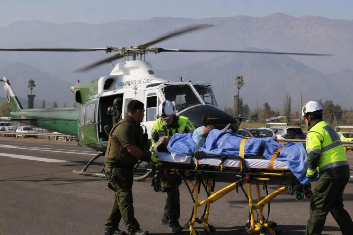Sargento de Carabineros queda grave tras accidente en motocicleta en Sagrada Familia