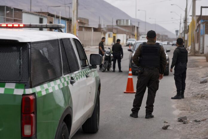 Dos detenidos tras disparos contra vehículo municipal durante persecución en San Miguel