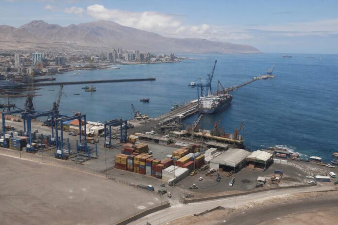 EPI inicia proceso para concesionar el Puerto de Iquique ante el TDLC