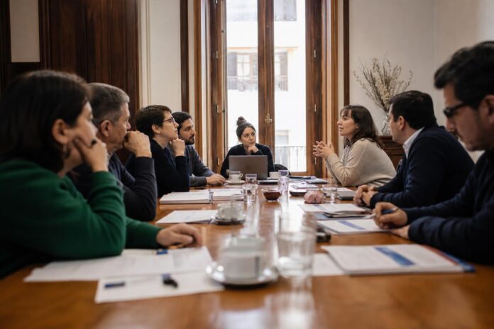 Oposición mantiene incertidumbre sobre plan territorial y enfrenta tensiones por liderazgo y unidad