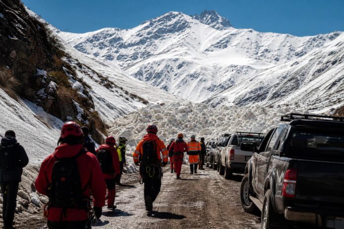 Reportan avalancha en sector de Laguna del Inca en Los Andes