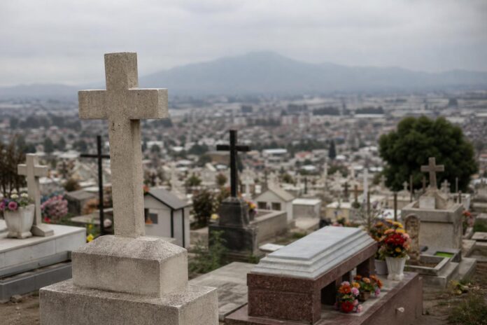 Los Ángeles aprueba más de $520 millones para habilitar nuevo cementerio y crematorio