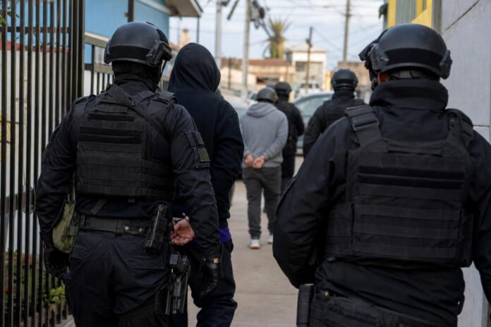 Detienen a presuntos líderes de bandas rivales vinculadas a balaceras y homicidios en Arica