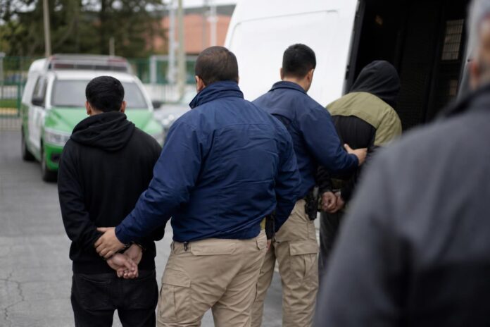 Fiscalía avanza en formalización de detenidos por secuestro y homicidio de joven en Colina