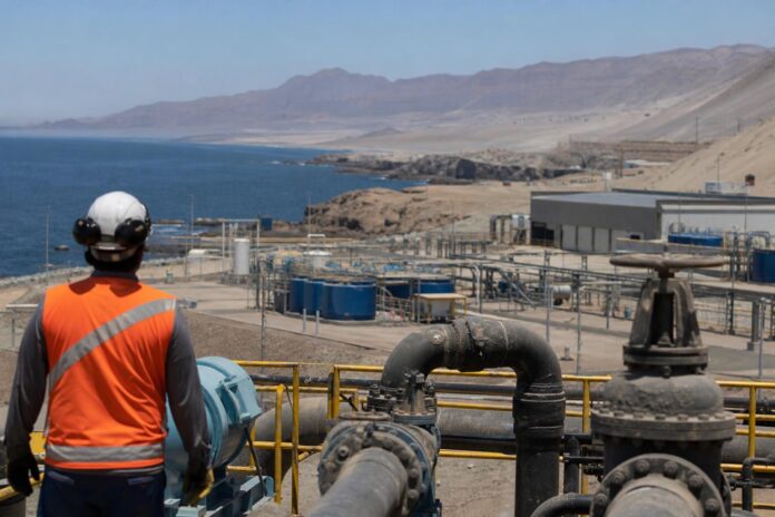 Collahuasi reprograma reducciones de bombeo en Coposa tras retraso de planta desaladora