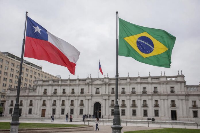 Kast felicita a Lula por su reelección en Brasil y destaca agenda común con Chile