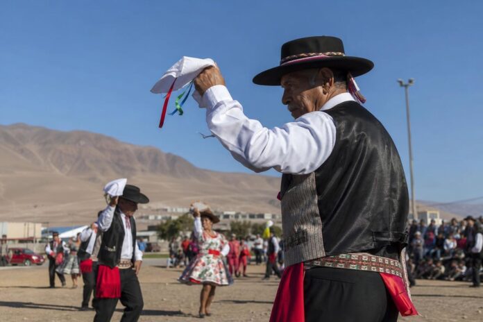 Convite de Cachimbo Regional reunió a cerca de 150 bailarines en Pica y Matilla
