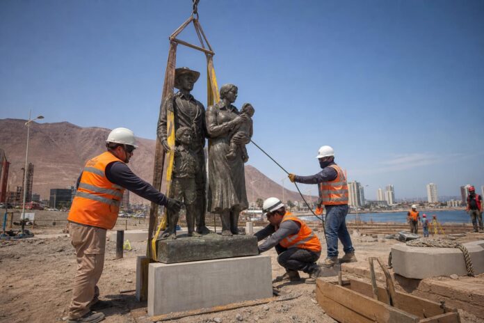 Inician trabajos para instalar monumento en homenaje a la familia pampina en Oficina Victoria