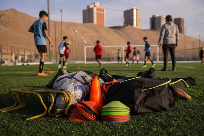 Club Deportivo Dunas 3 de Iquique incorpora equipamiento para fortalecer entrenamientos gratuitos